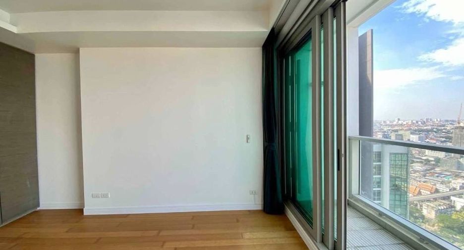 Condo en venta de 3 habitaciones en Sathon, Bangkok