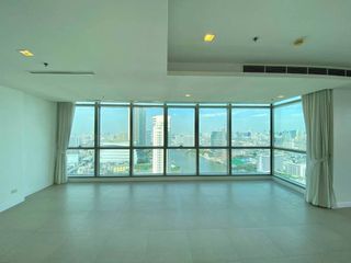 For sale 3 bedrooms condo in Sathon, Bangkok