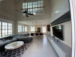 Haus zur Miete mit 3 Zimmer in Mueang Samut Prakan, Samut Prakan