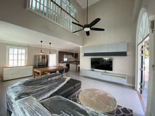 Haus zur Miete mit 3 Zimmer in Mueang Samut Prakan, Samut Prakan