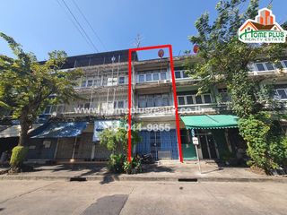 出售 3 卧室 商业空间 在 Phasi Charoen, 曼谷