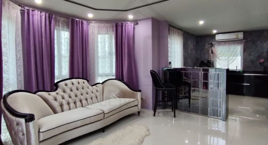 For rent and for sale 4 bedrooms house in Mueang Phuket, Phuket