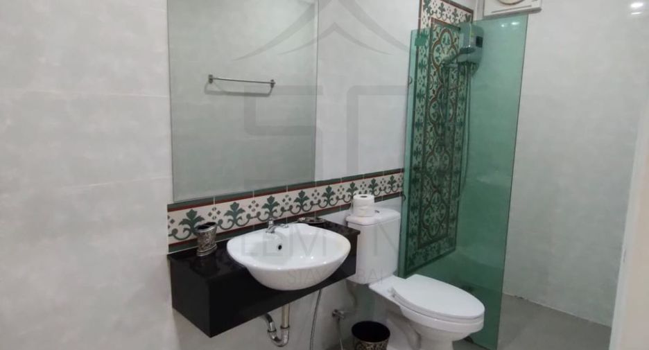 For rent and for sale 4 bedrooms house in Mueang Phuket, Phuket