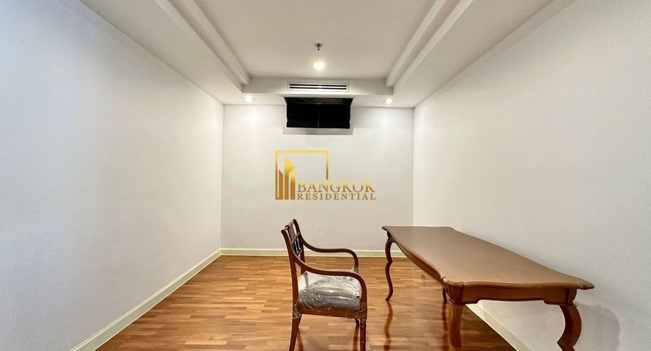 For rent 3 ベッドルーム apartment in Khlong Toei, Bangkok