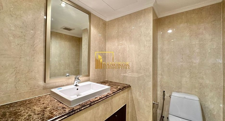 For rent 3 ベッドルーム apartment in Khlong Toei, Bangkok