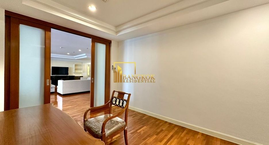 For rent 3 ベッドルーム apartment in Khlong Toei, Bangkok