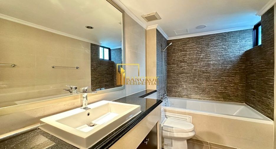 For rent 3 ベッドルーム apartment in Khlong Toei, Bangkok