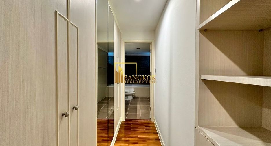For rent 3 ベッドルーム apartment in Khlong Toei, Bangkok
