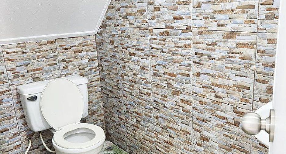 Продажа 3 спальни таунхаус в Bang Bua Thong, Нонтабури