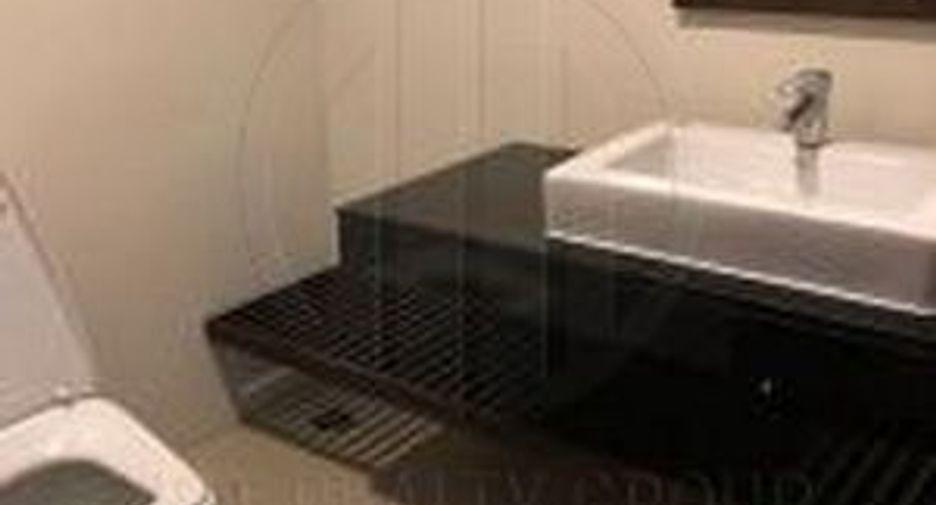 For rent 4 ベッドルーム condo in Watthana, Bangkok