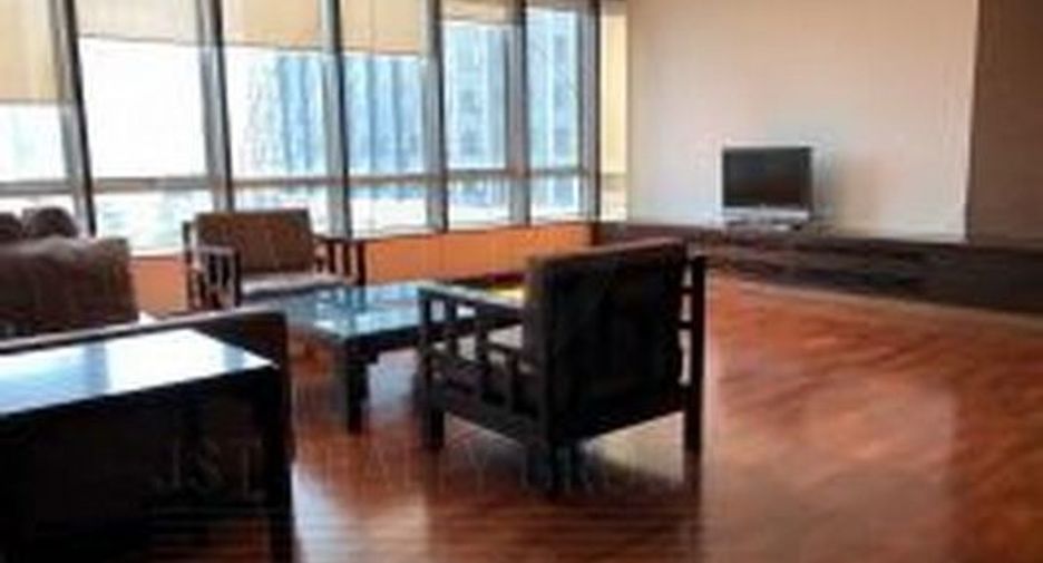 For rent 4 ベッドルーム condo in Watthana, Bangkok