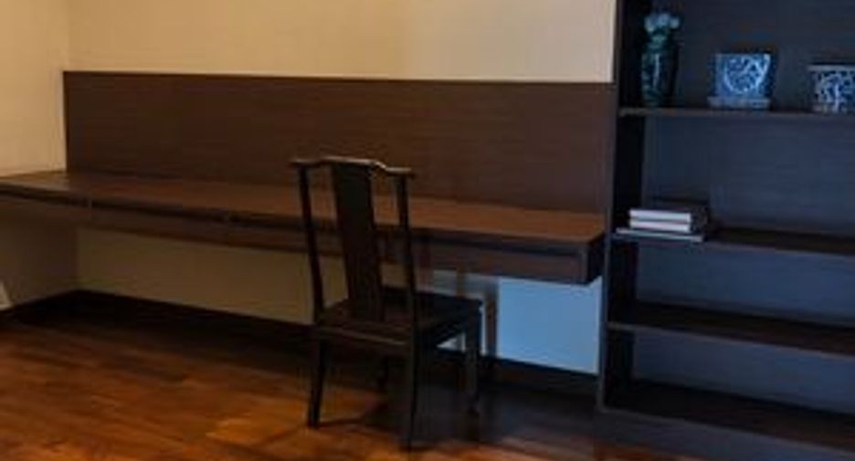 For rent 4 ベッドルーム condo in Watthana, Bangkok