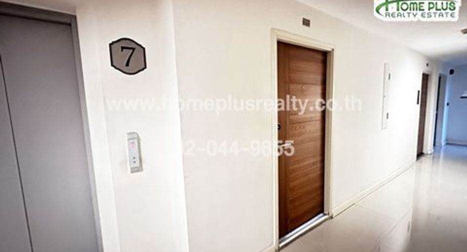 For sale 1 bed condo in Mueang Samut Prakan, Samut Prakan