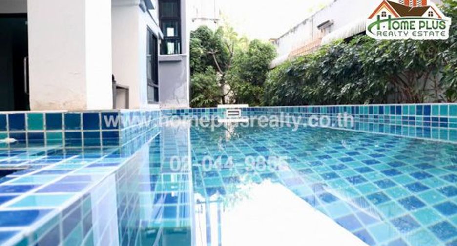 For sale 1 bed condo in Mueang Samut Prakan, Samut Prakan