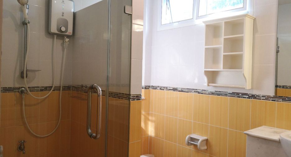 Haus zum Kauf mit 4 Zimmer in Mueang Samut Prakan, Samut Prakan