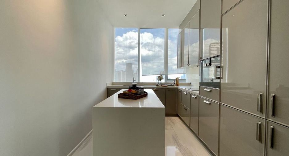 Condo en venta de 2 habitaciones en Khlong Toei, Bangkok