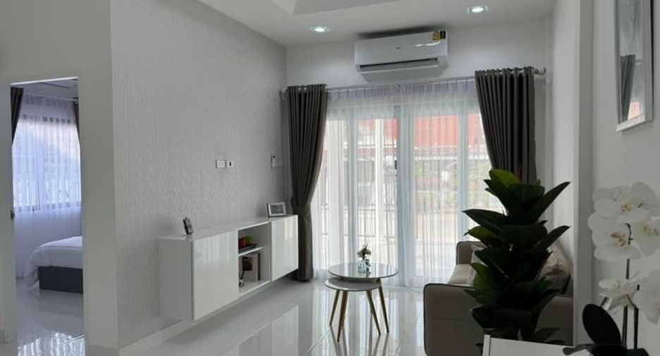 For sale 2 bedrooms townhouse in Bang Lamung, Chonburi