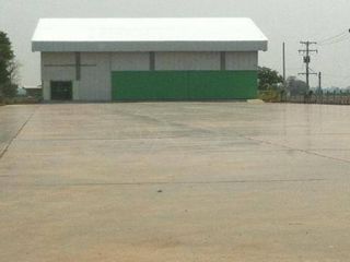 For rent 4 bed warehouse in Hankha, Chainat