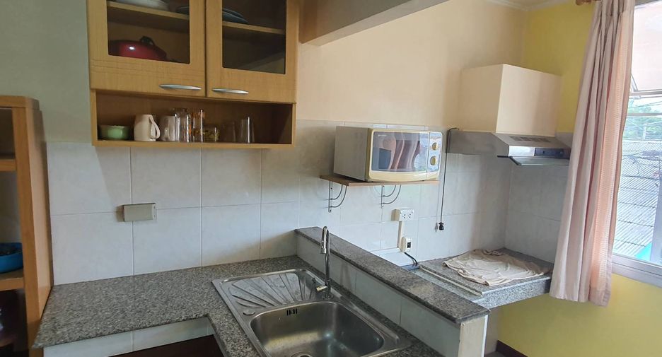 For sale 10 bed apartment in Lat Phrao, Bangkok