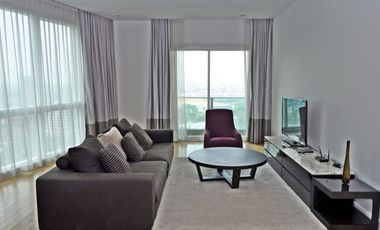 For rent 3 bedrooms condo in Khlong Toei, Bangkok