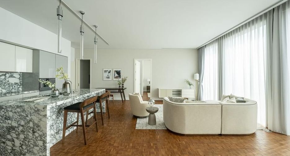 For rent 2 bedrooms condo in Sathon, Bangkok