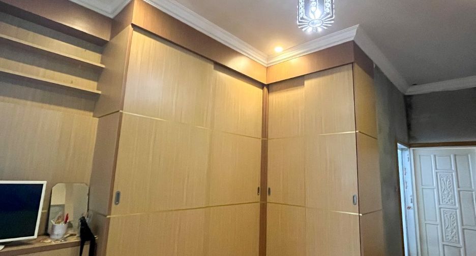 For sale 8 bedrooms house in Hat Yai, Songkhla