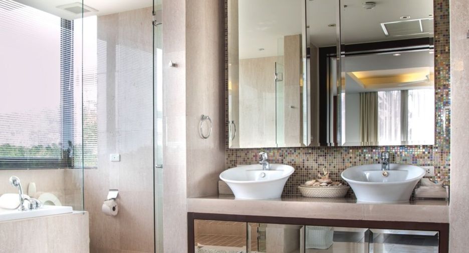 For sale 3 bedrooms apartment in Mueang Phuket, Phuket