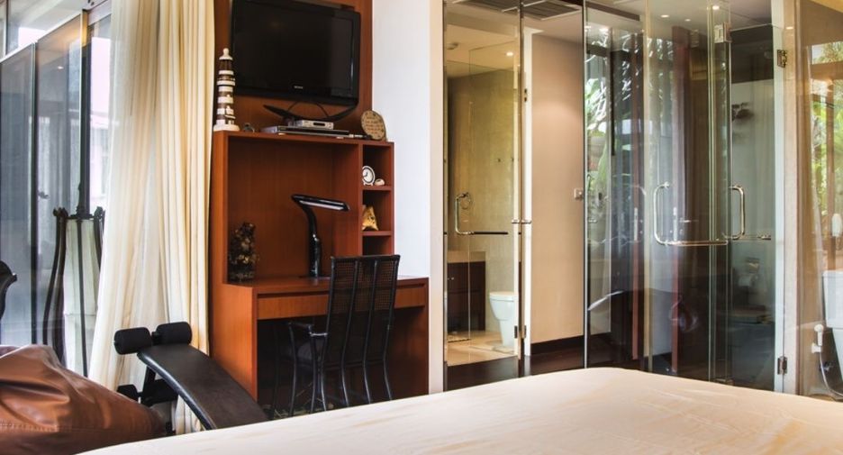 For sale 3 bedrooms apartment in Mueang Phuket, Phuket