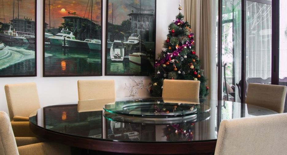 For sale 3 bedrooms apartment in Mueang Phuket, Phuket