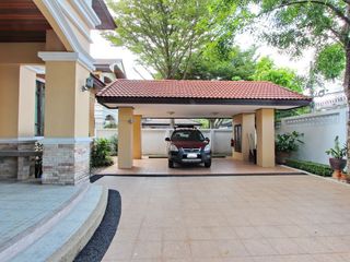 ให้เช่า 4 ห้องนอน บ้านเดี่ยว ใน วัฒนา, กรุงเทพฯ