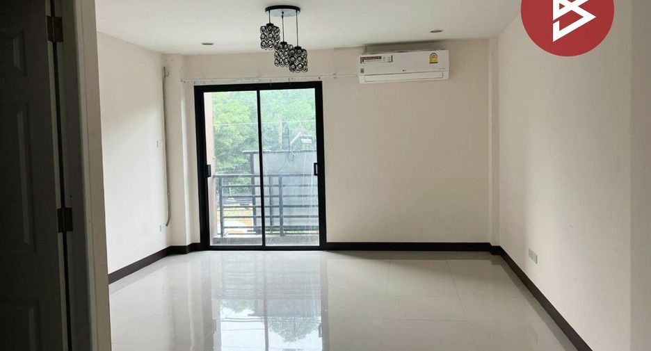 For sale 3 Beds retail Space in Mueang Nakhon Ratchasima, Nakhon Ratchasima