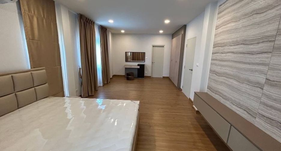 Haus zur Miete mit 4 Zimmer in Bang Phli, Samut Prakan