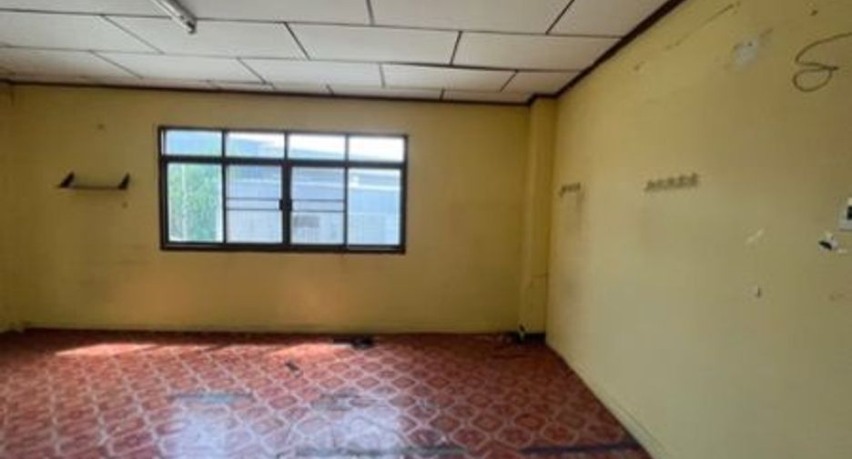 For sale retail Space in Mueang Ang Thong, Ang Thong