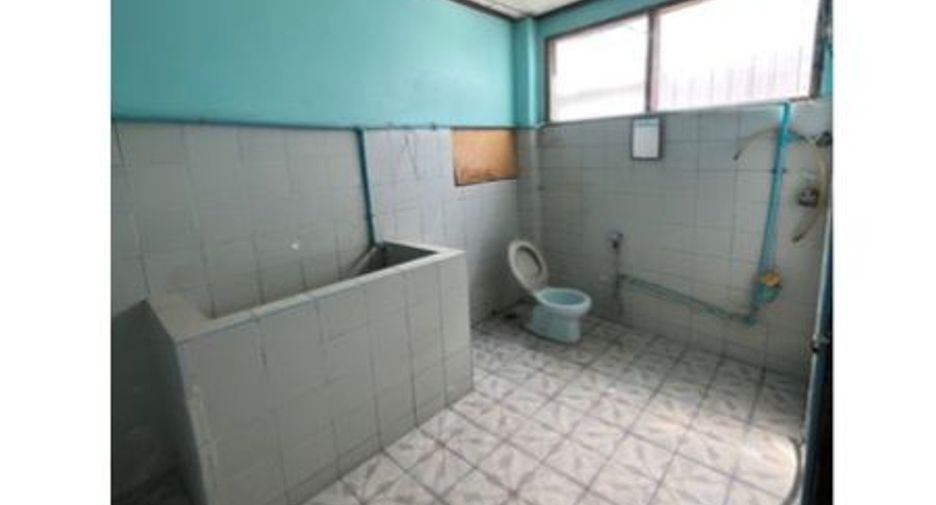 For sale retail Space in Mueang Ang Thong, Ang Thong
