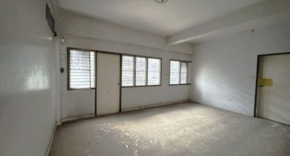 À vendre 5 chambres local commercial à Mueang Ratchaburi, Ratchaburi