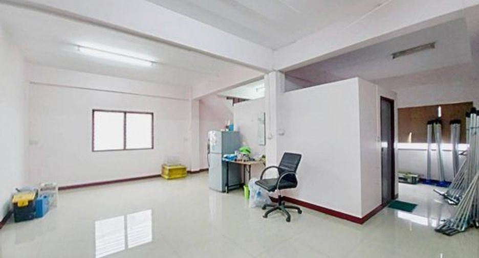 Продажа 4 спальни торговое помещение в Bang Kruai, Нонтабури