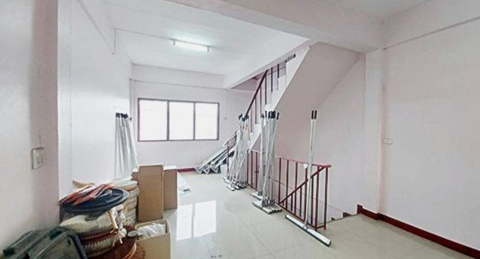 Продажа 4 спальни торговое помещение в Bang Kruai, Нонтабури