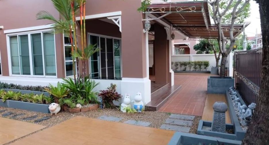 出售 3 卧室 独立屋 在 Mueang Chon Buri, Chon Buri