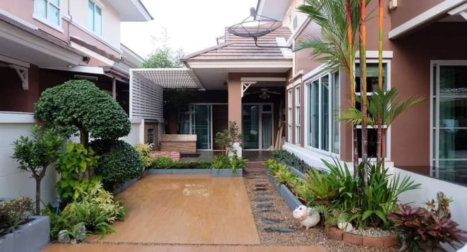 出售 3 卧室 独立屋 在 Mueang Chon Buri, Chon Buri