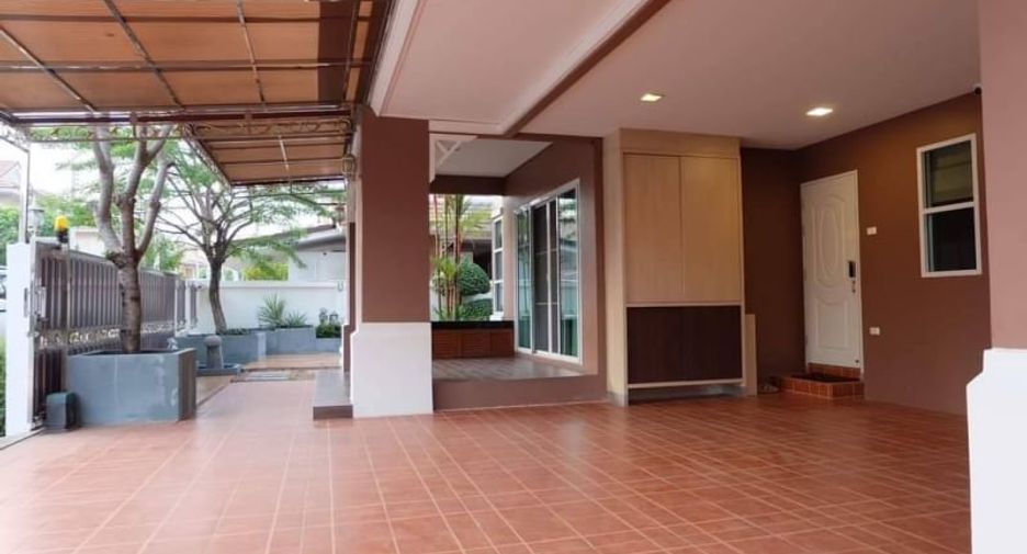 出售 3 卧室 独立屋 在 Mueang Chon Buri, Chon Buri