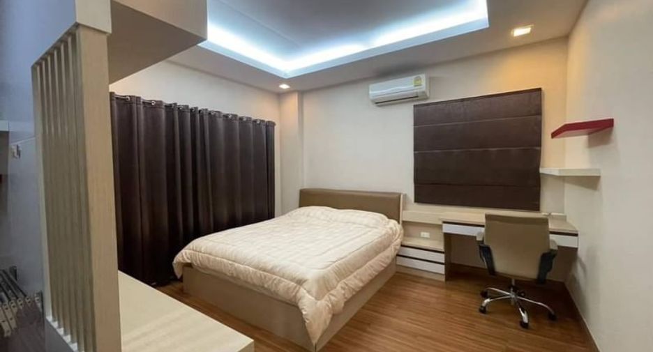 出售 3 卧室 独立屋 在 Mueang Chon Buri, Chon Buri