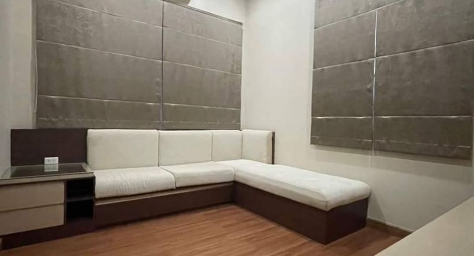 出售 3 卧室 独立屋 在 Mueang Chon Buri, Chon Buri
