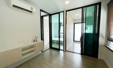 Wohnung zum Kauf mit 1 Zimmer in Bang Na, Bangkok