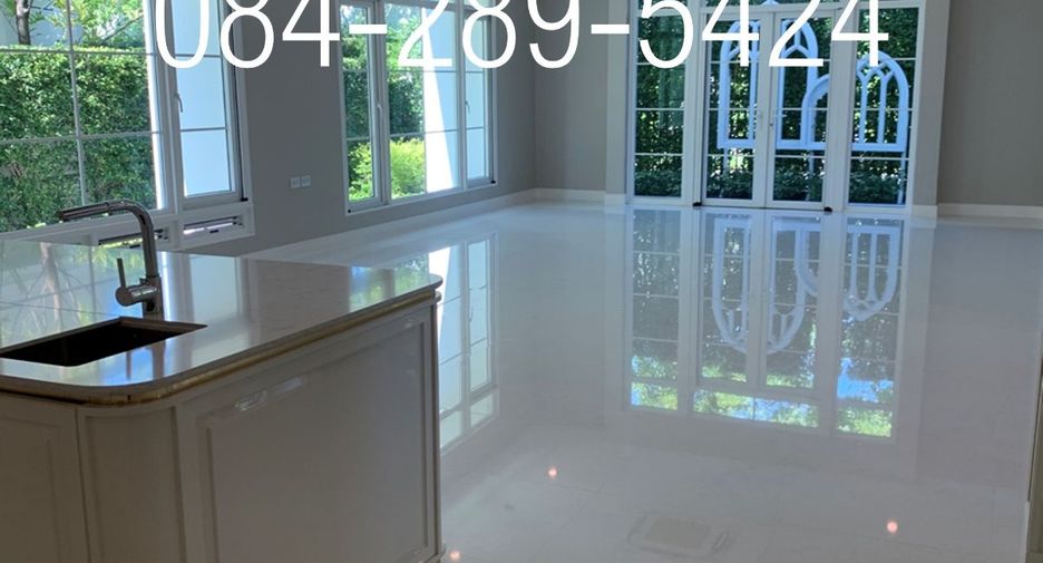 For sale 4 bedrooms house in Taling Chan, Bangkok