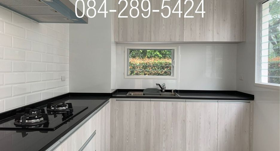 For sale 4 bedrooms house in Taling Chan, Bangkok