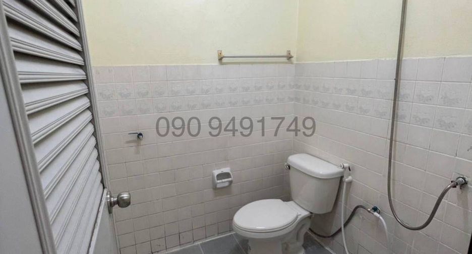 For rent 3 bedrooms townhouse in Bang Khae, Bangkok