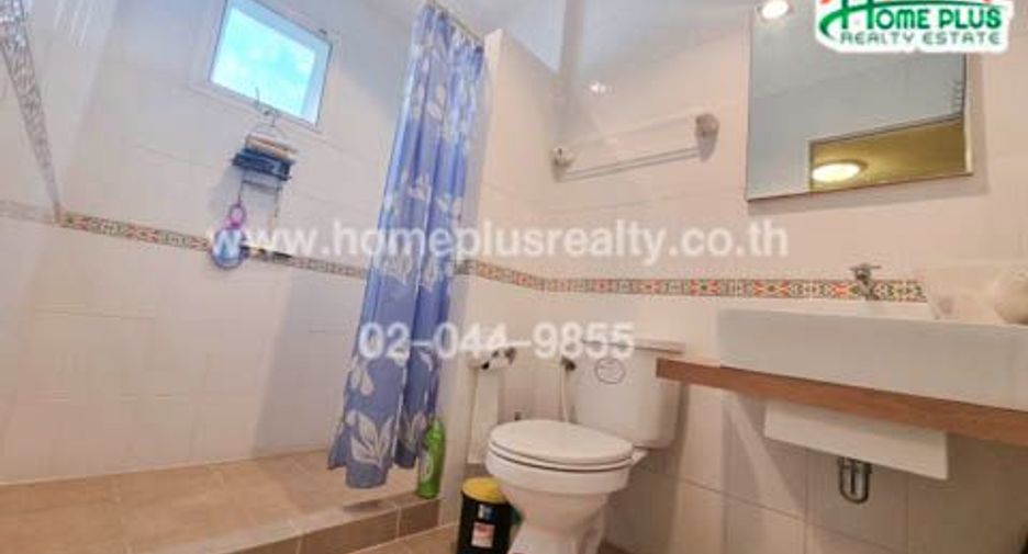 Reihenhaus zum Kauf mit 3 Zimmer in Bang Kapi, Bangkok