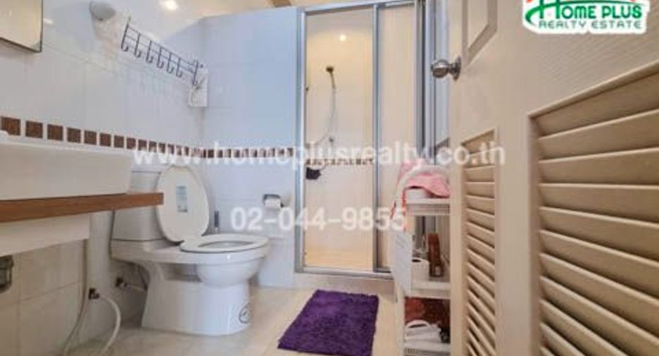 Reihenhaus zum Kauf mit 3 Zimmer in Bang Kapi, Bangkok