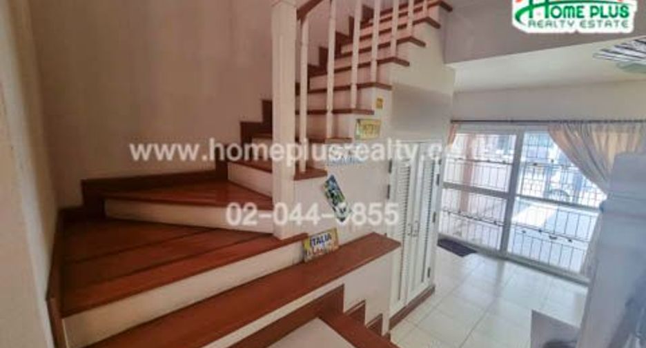 Reihenhaus zum Kauf mit 3 Zimmer in Bang Kapi, Bangkok