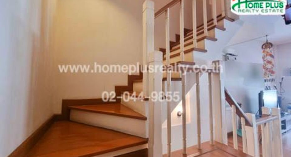 Reihenhaus zum Kauf mit 3 Zimmer in Bang Kapi, Bangkok